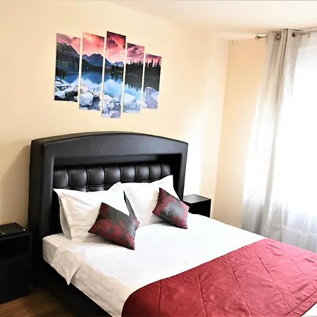 Marin Hotel Apartment Braşov Extérieur photo